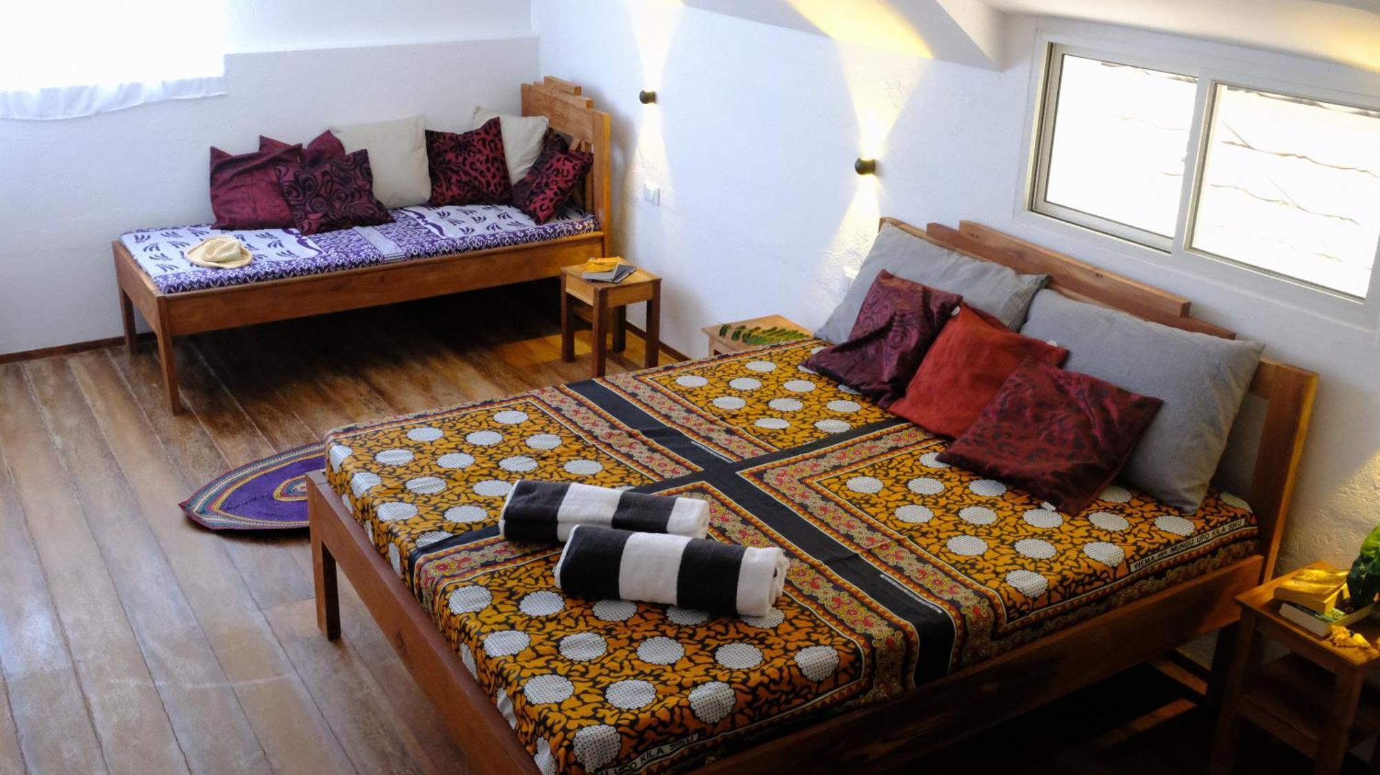 Kobe House Bed & Breakfast จัมเบียนี ภายนอก รูปภาพ