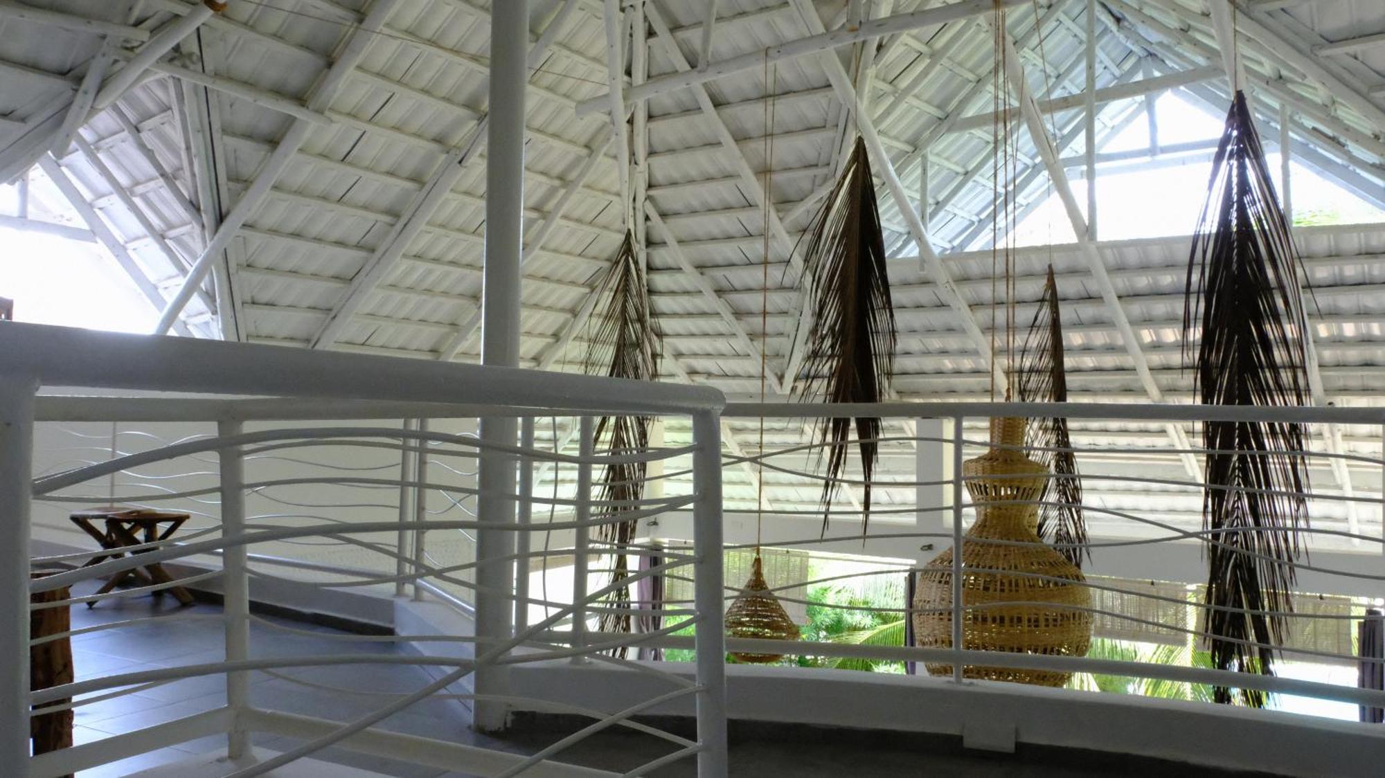 Kobe House Bed & Breakfast จัมเบียนี ภายนอก รูปภาพ