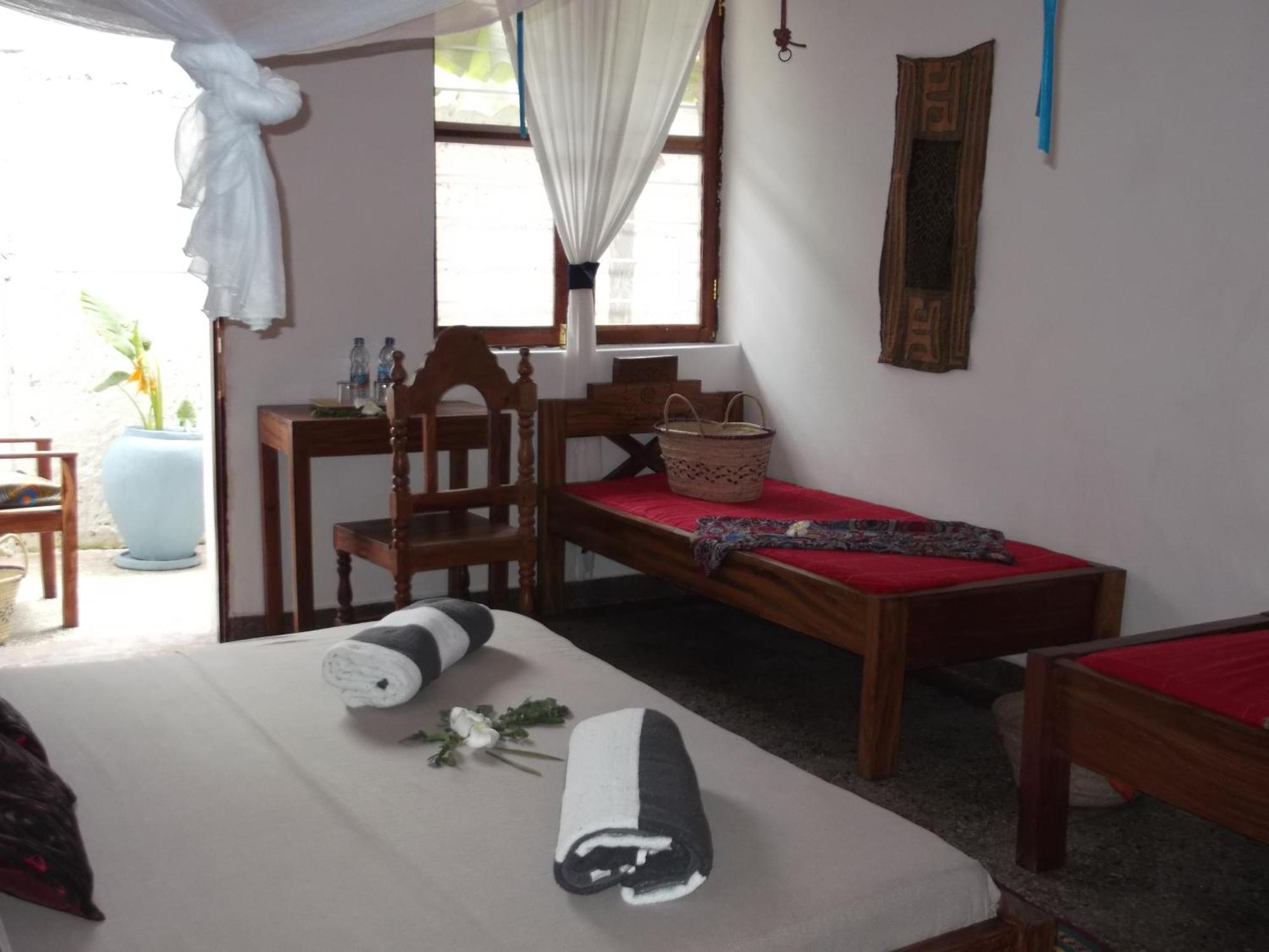 Kobe House Bed & Breakfast จัมเบียนี ห้อง รูปภาพ