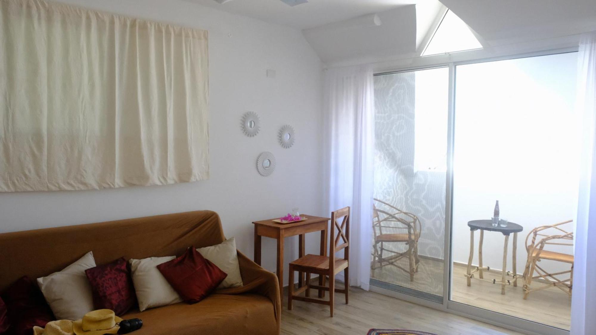 Kobe House Bed & Breakfast จัมเบียนี ห้อง รูปภาพ